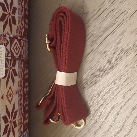 NWT Urban Expressions Weekender bag - Picture 7 of 10